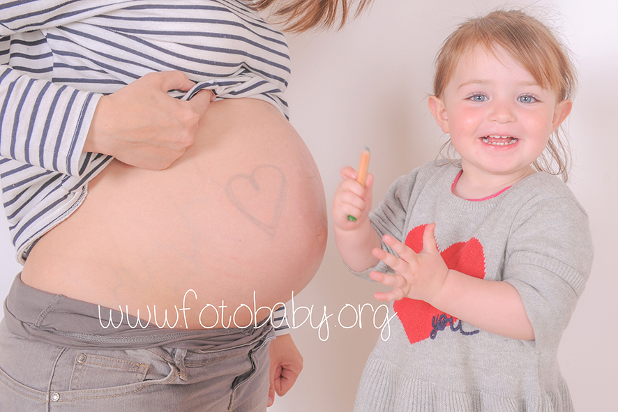 Fotógrafa Infantil en Granada fotobaby embarazada