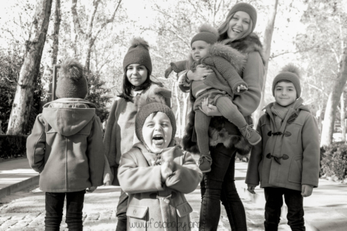 sesiones familiares en exteriores granada bebe fotobaby fotografos fotografa reportajes infantiles (1) (1)